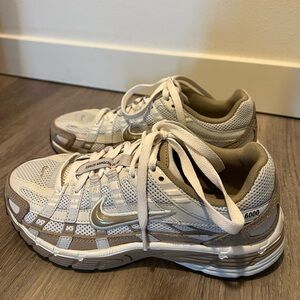 Nike P-6000 Hangual Day Running Shoes